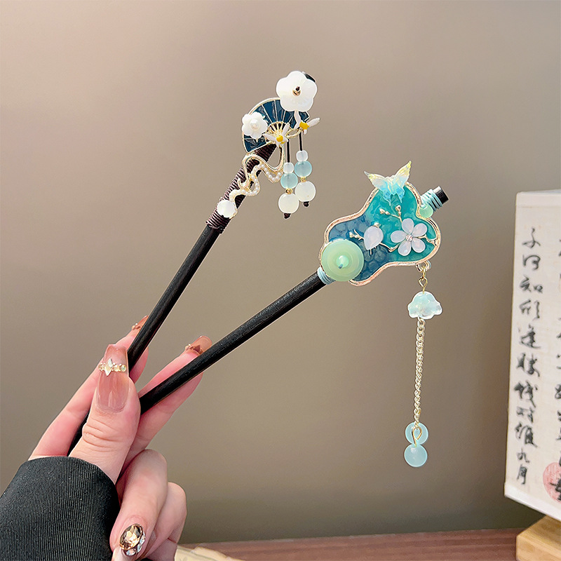 Horquilla Clásica con Borlas,  - Jewelry Making With Beads reseña y precio