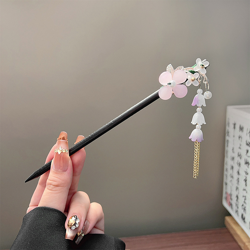 Horquilla Clásica con Borlas,  - Jewelry Making With Beads reseña y precio